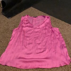 XL shiny sleeve less blouse